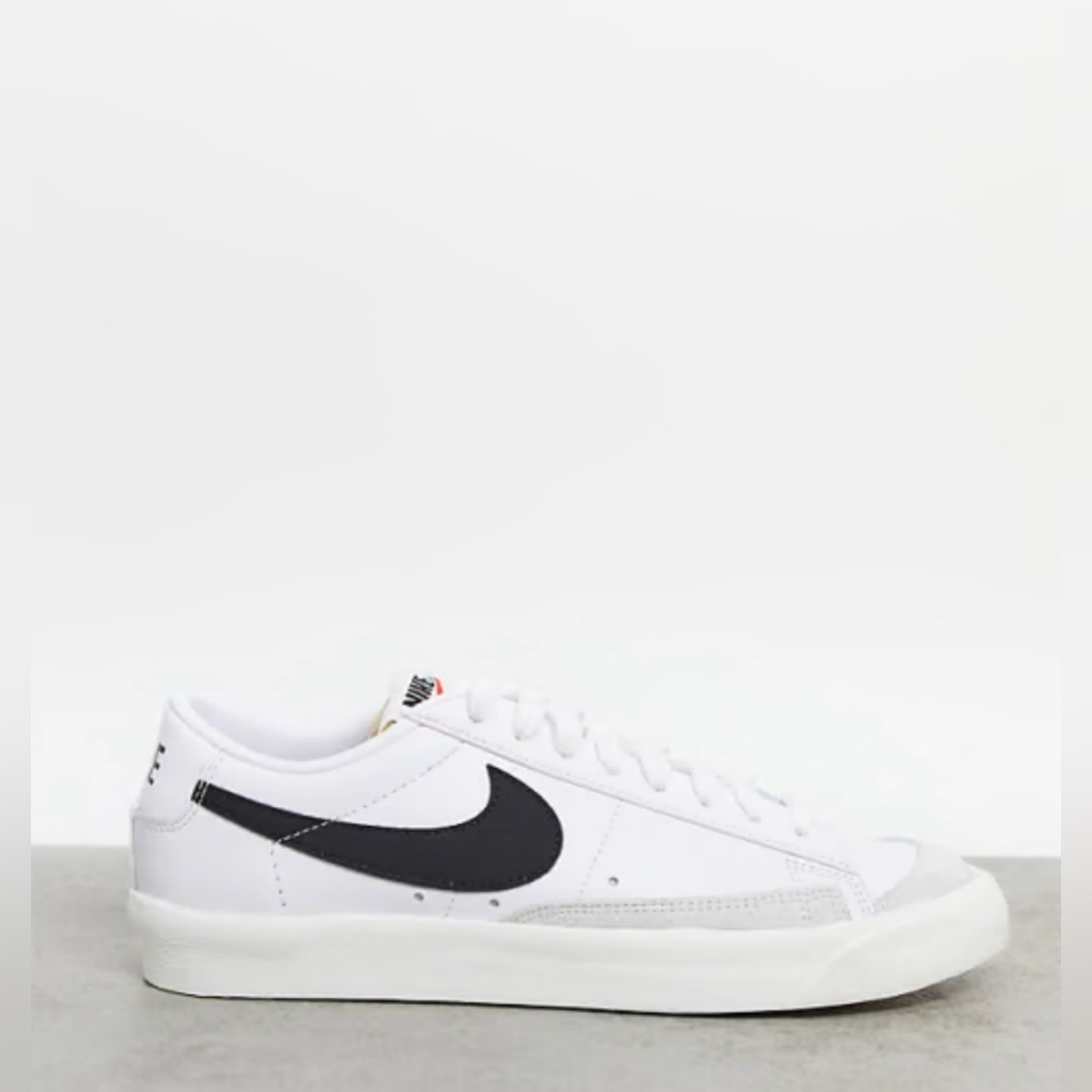 Nike Blazer Low '77 Vintage Sneakers NWT